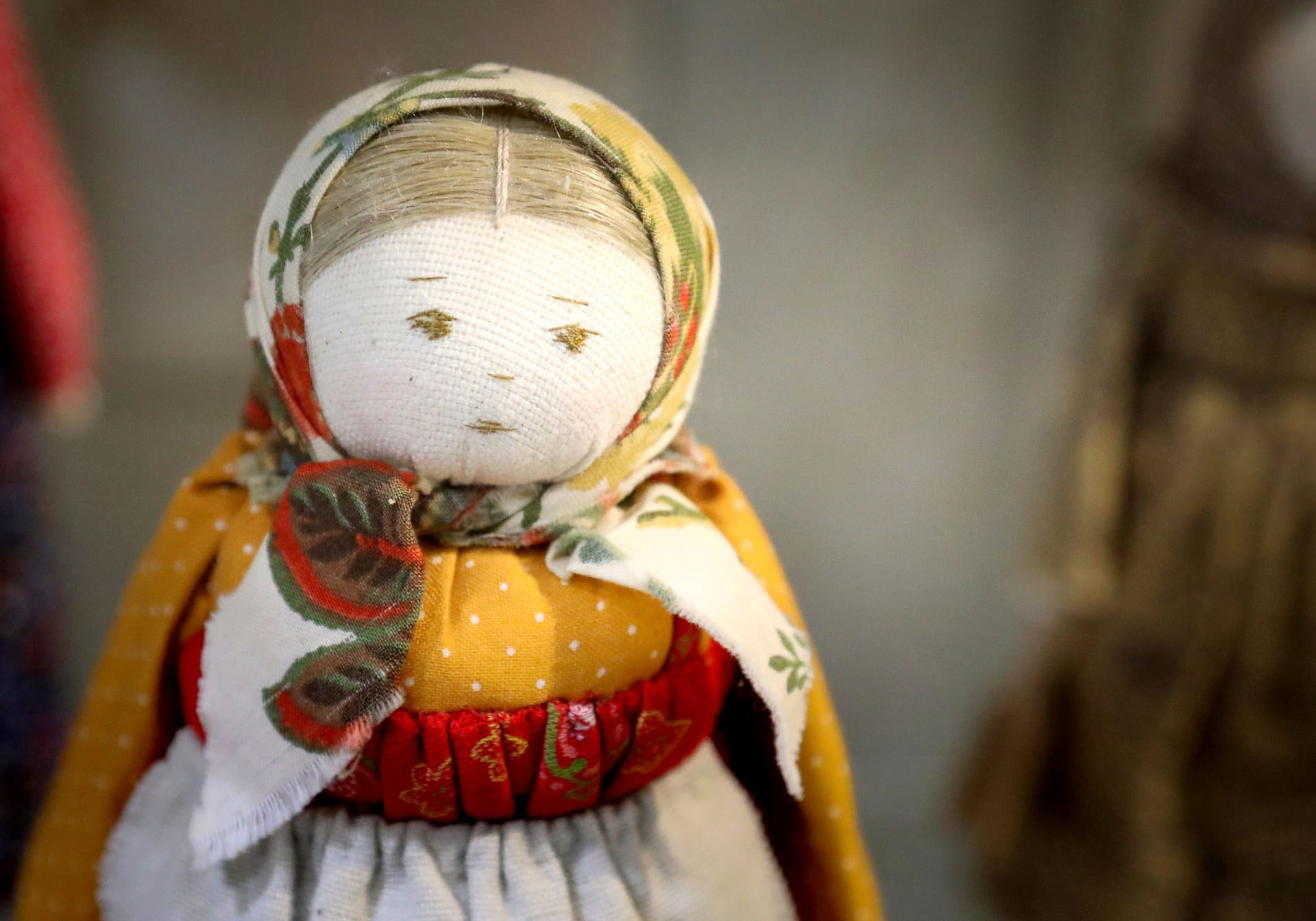 славянская кукла семья. белгородская народная тряпичная кукла. народная тряпичная кукла. традиционная тряпичная кукла. тряпичная кукла видео.