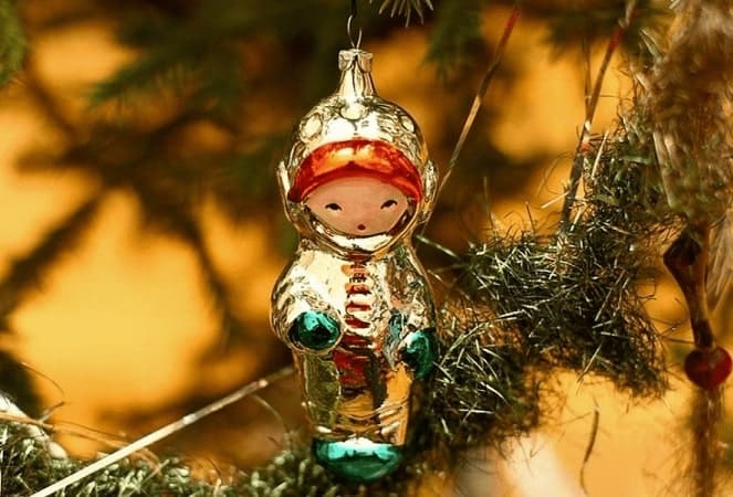 Новогодний флешмоб «Игрушка с историей»