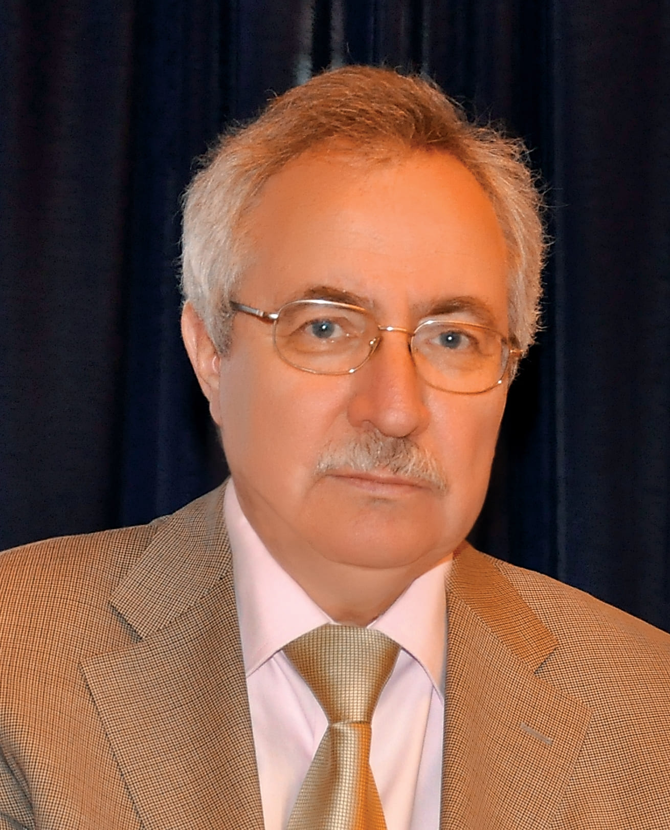 Евгений Кузьмин