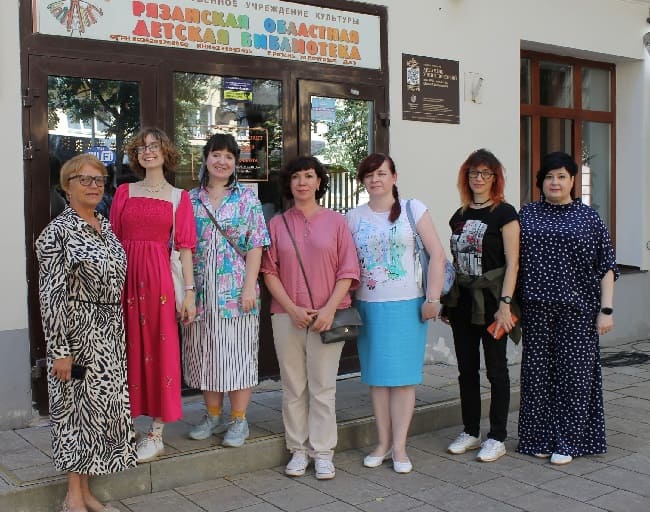 «Первый книжный» продолжает путешествие