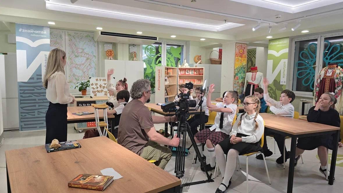 Киношкола «Без границ». Проект «Сами делаем кино», съемки фильма «Путь к мечте» в РГДБ