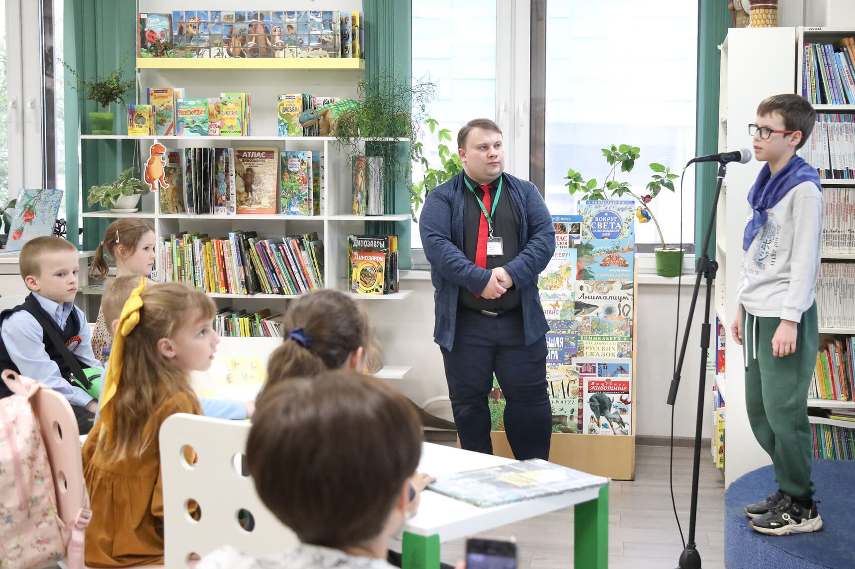 Дети у микрофона РГДБ