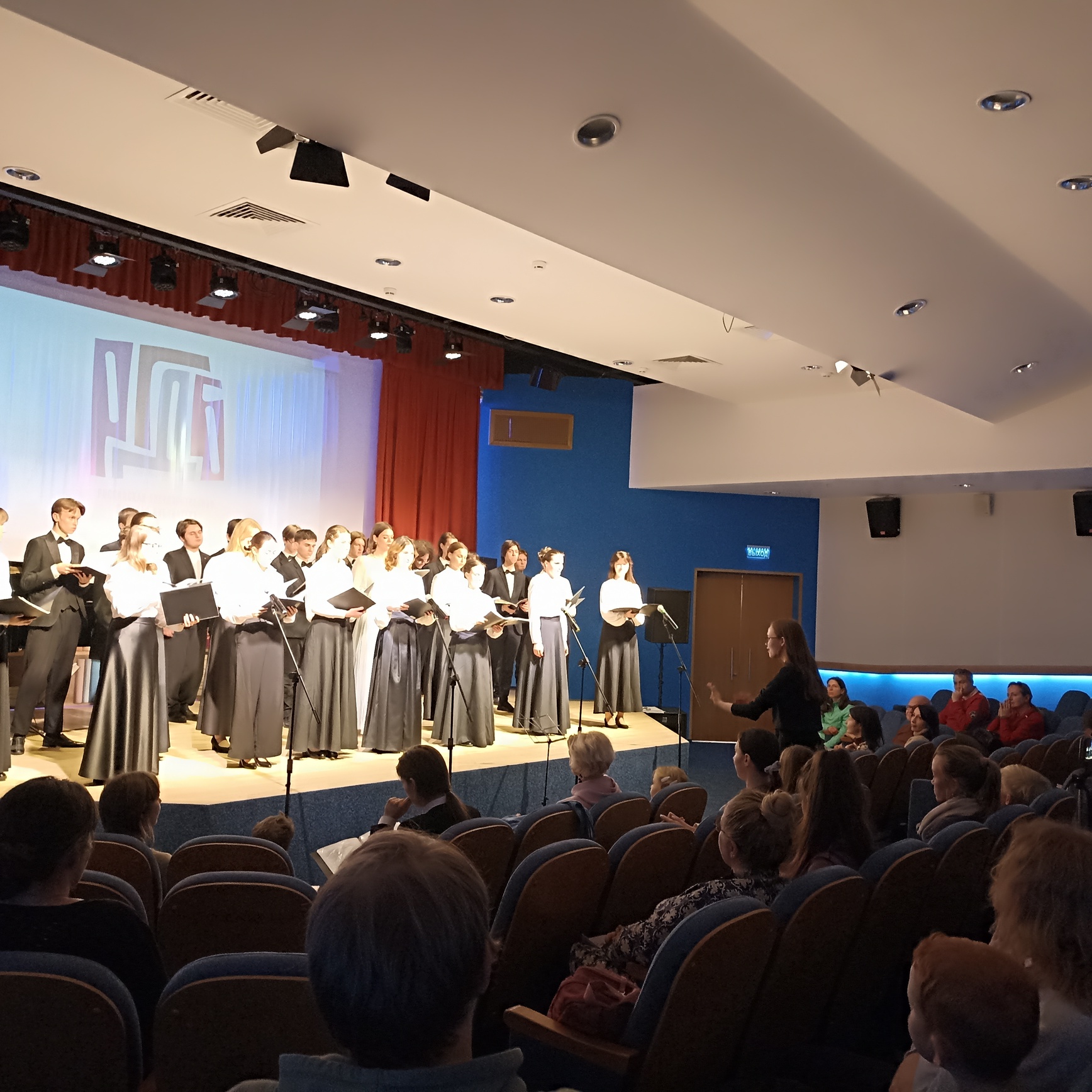 koncert sviridov golos vremeni golos rossii iz cikla vivat talant proshel v rgdb 2