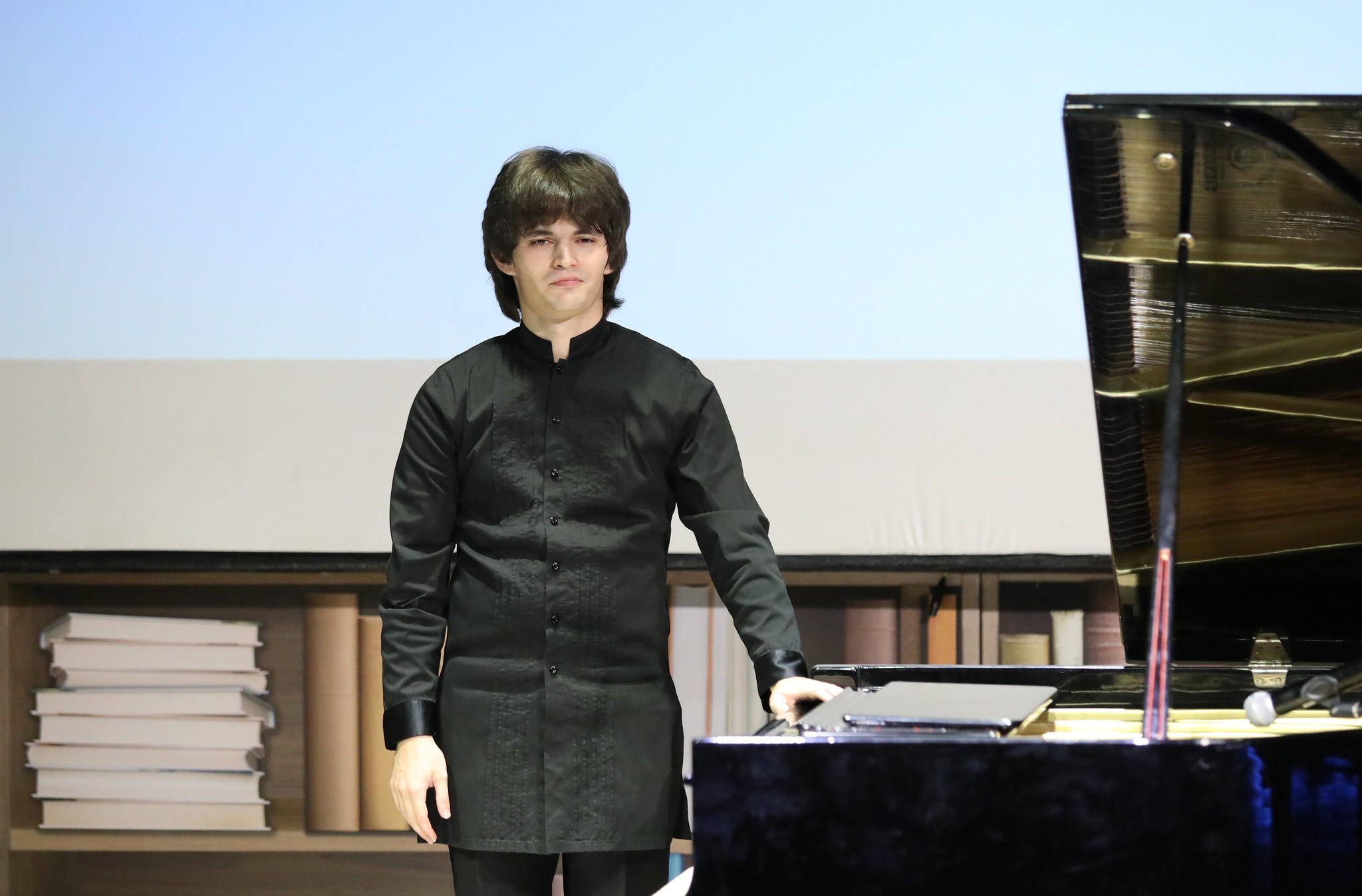 Илья Папоян