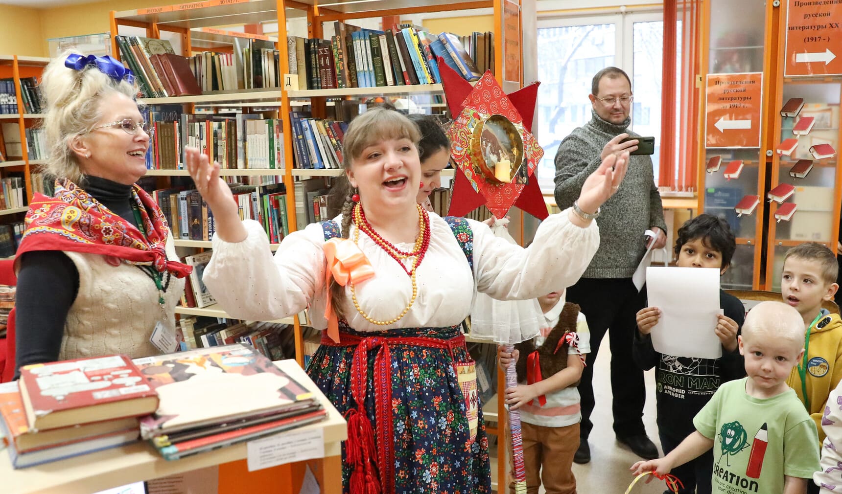 Литературно-музыкальная встреча «Пришли святки – запевай колядки»