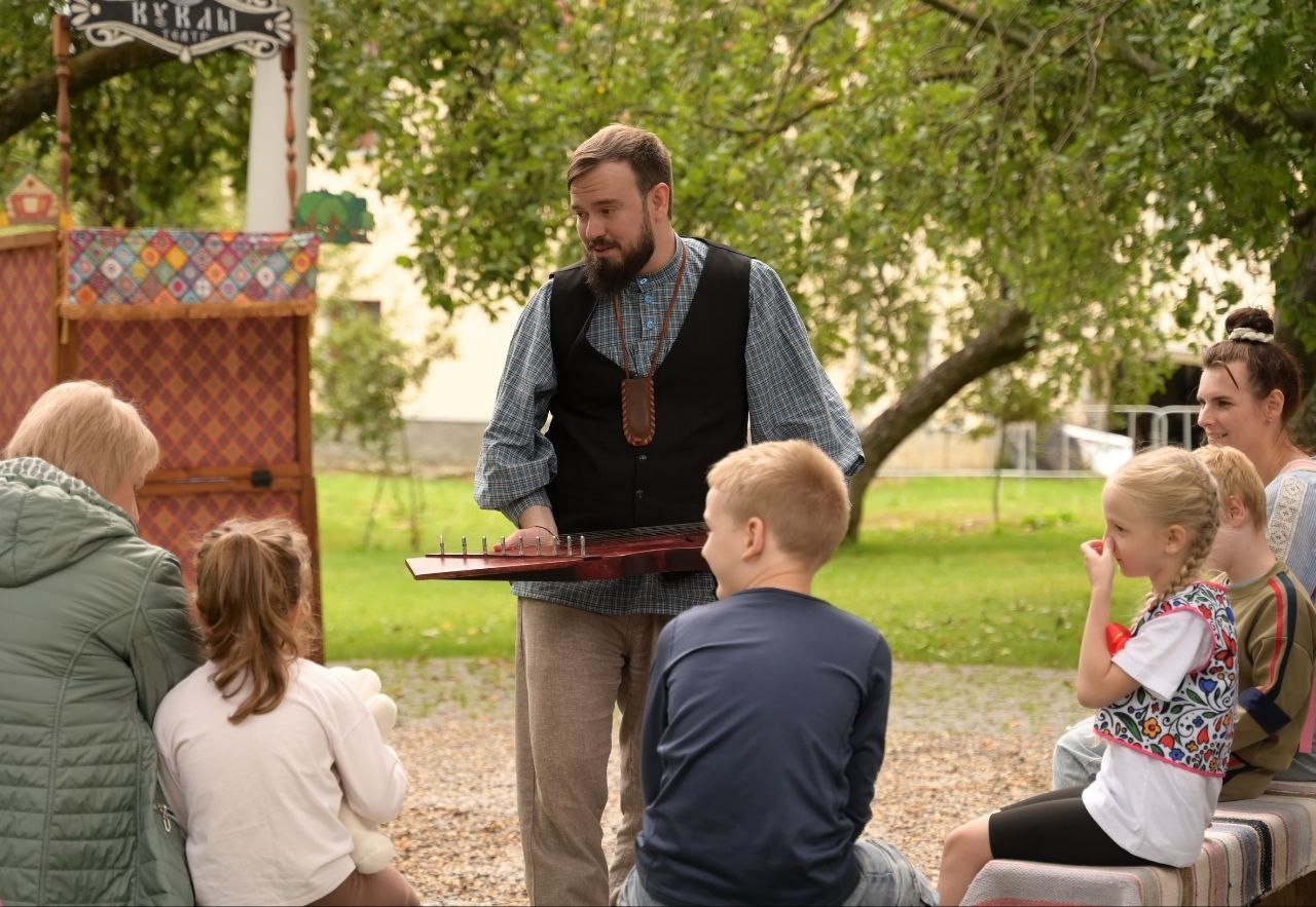 Былины дивные да музыка старинная