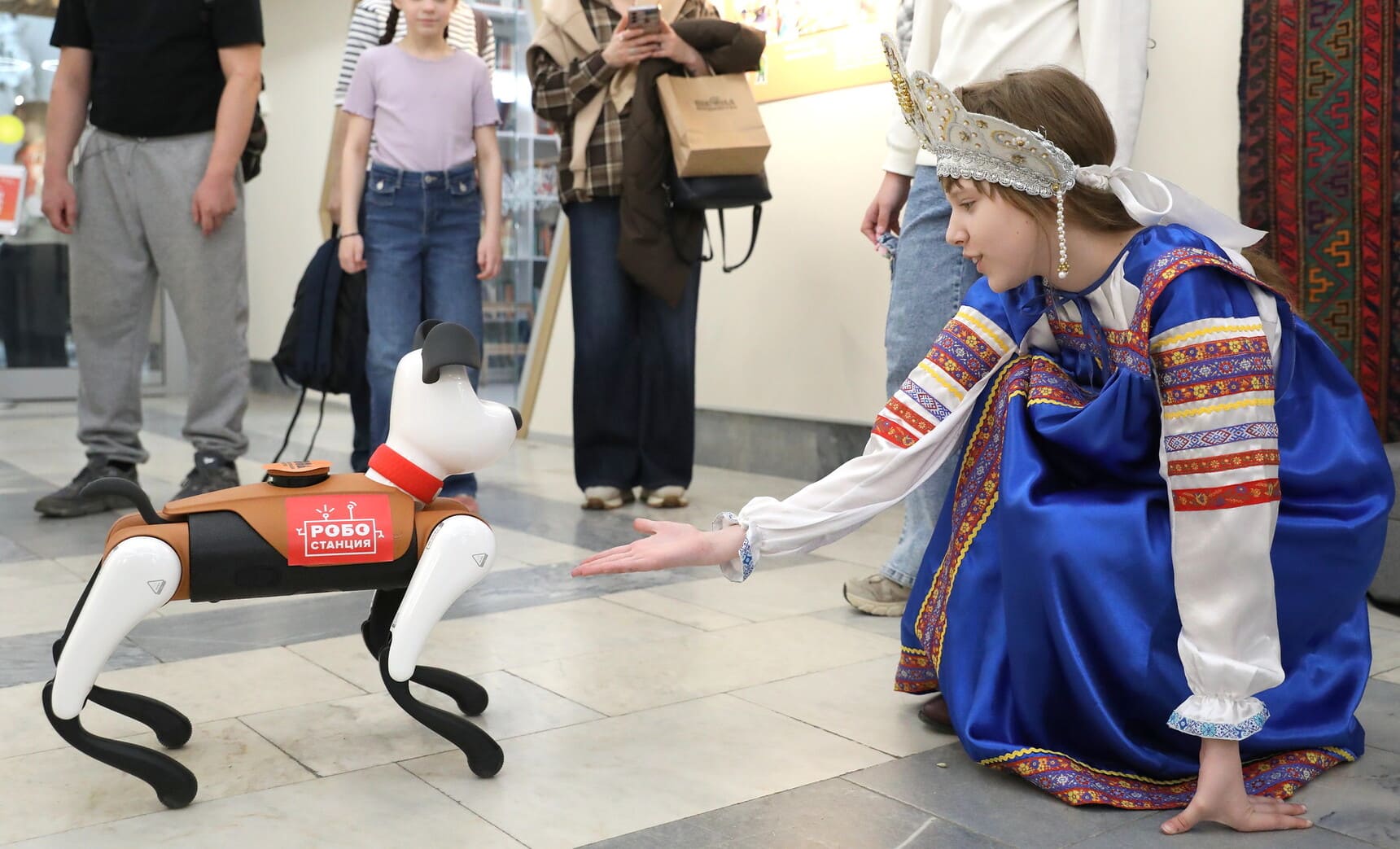 Робот-собака / «Корпорация роботов»