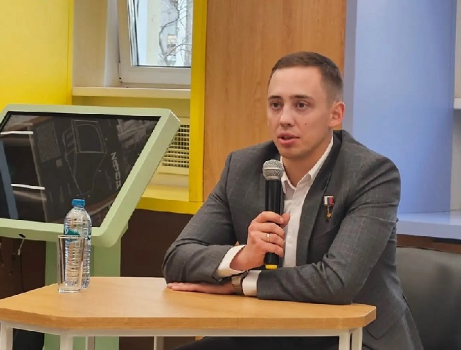 Илья Споняков