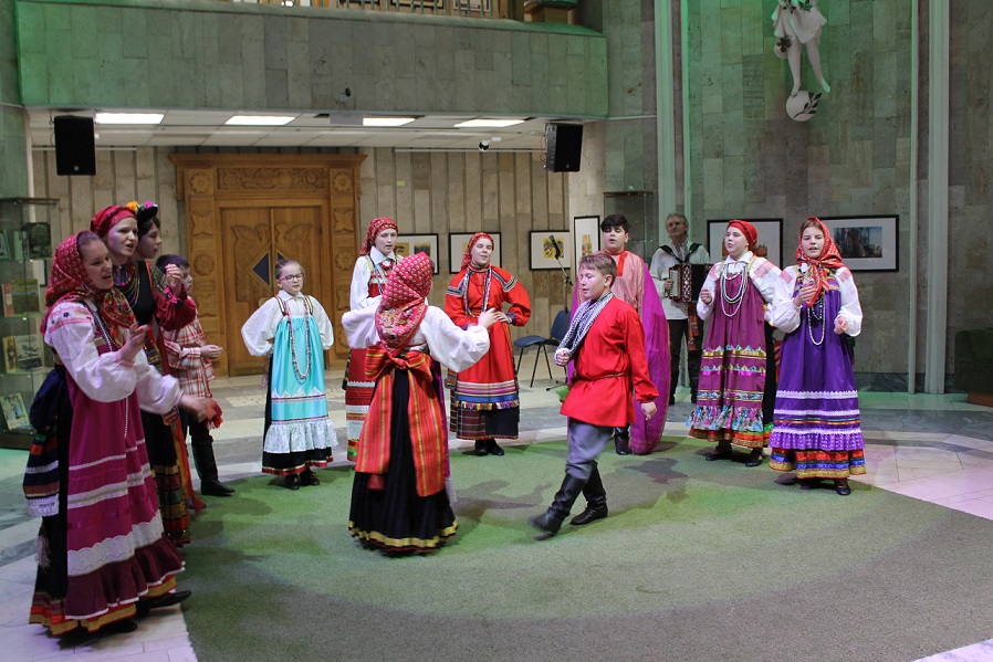 весенний карагод в ргдб 4
