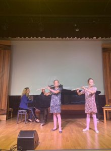 Концерт учащихся детской музыкальной школы им. В. А. Моцарта «Музыка без границ» в РГДБ