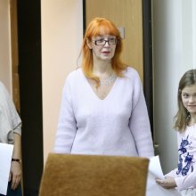 Ая Эн с участниками детской читательской конференции