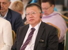 Чжан Чжицин, исполнительный директор Национальной библиотеки Китая, заместитель директора китайского национального центра по сохранению и консервации древних книг