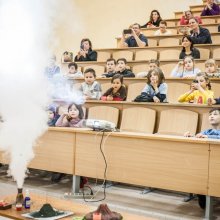 Зрелищный опыт поразит любого ребенка