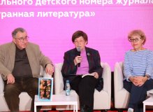 Александр Ливергант, Ирина Волевич и Марина Бородицкая