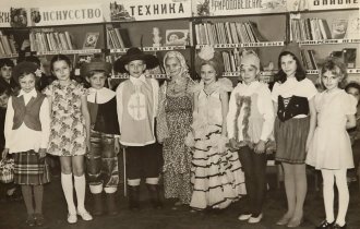 Читальный зал. Старое здание на ул. Дмитрия Ульянова