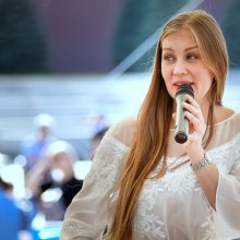 Писатель Анна Гончарова на фестивале «Красная площадь»,детская площадка, куратор РГДБ.