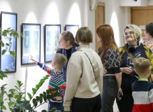 Выставка «Яна Седова. В мире сказок и легенд»