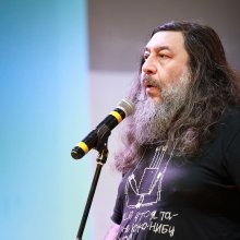 Поэт Герман Лукомников на Всемирном дне поэзии в РГДБ