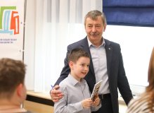 Алексндр Лазуткин