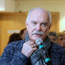 Никита Михалков - кинорежиссёр, актёр, сценарист и продюсер. Народный артист РСФСР