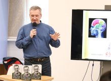 Егор Серов